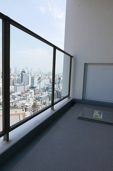 コンフォリア新宿イーストサイドタワー 