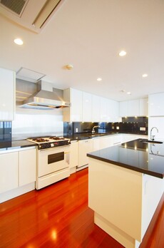 泉ガーデンレジデンス 