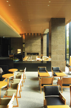 コンフォリア新宿イーストサイドタワー 