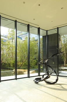 コンフォリア新宿イーストサイドタワー 