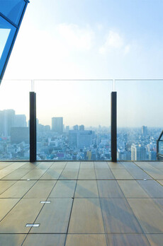 コンフォリア新宿イーストサイドタワー 