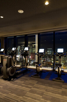 コンフォリア新宿イーストサイドタワー 