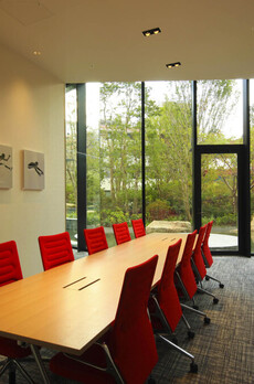 コンフォリア新宿イーストサイドタワー 