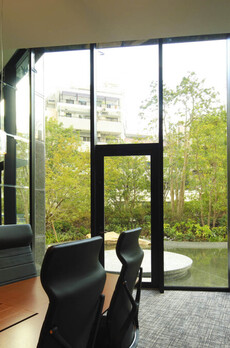 コンフォリア新宿イーストサイドタワー 