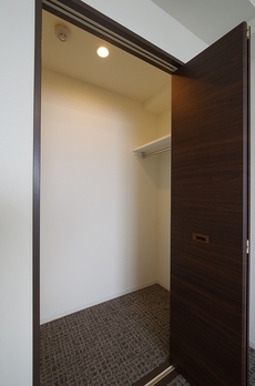 ヨコソーレインボータワーハイツ 