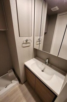 コスモグラシア三ノ輪 