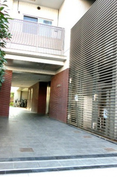 INSULA（インスラ） 