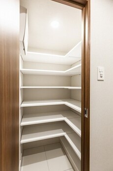 コンフォリア・リヴ根岸二丁目 