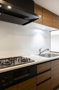 コンフォリア・リヴ根岸二丁目 