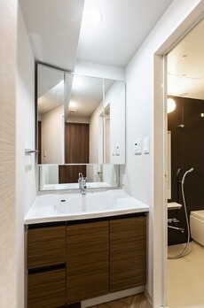 コンフォリア・リヴ根岸二丁目 