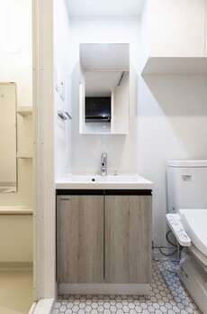 コンフォリア・リヴ根岸二丁目 