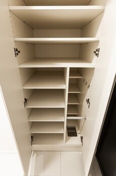 コンフォリア・リヴ根岸二丁目 