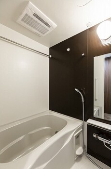 コンフォリア・リヴ根岸二丁目 