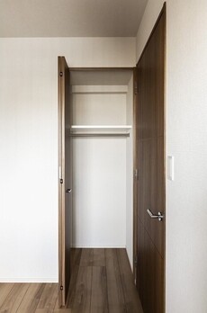 コンフォリア・リヴ根岸二丁目 