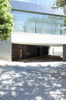 THE CENTER TOKYO 