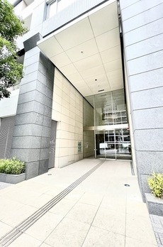 THE CENTER TOKYO 