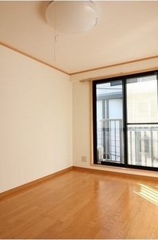 ロマロ銀座新富 