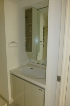 レジディア三越前 