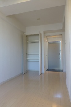 レジディア三越前 