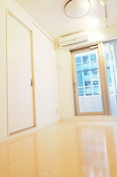 レジディア三越前 