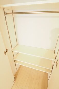 レジディア三越前 