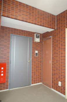 フリッシュ八重洲 