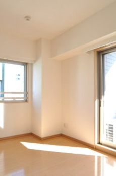 スペーシア三軒茶屋弐番館 