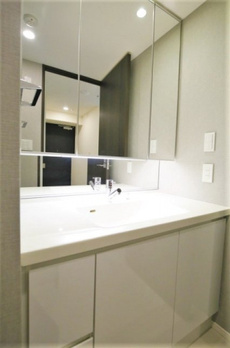 DEUX TOURS CANAL&SPA WEST棟 