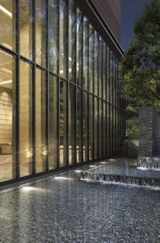 クロスエアタワー 