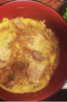 コンフォリア日本橋人形町イースト 徒歩5分の行列ができる『玉ひで』の親子丼