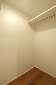 ライオンズマンション新富町 