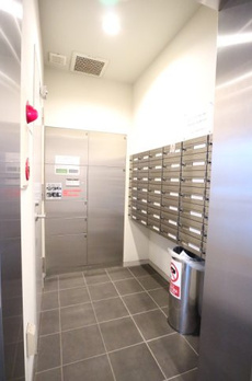 プラウドフラット新宿河田町 