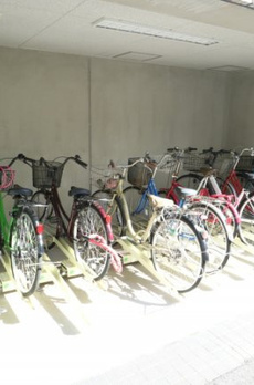 プラウドフラット新宿河田町 