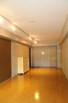 LXS室町 