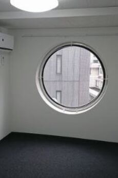 中銀カプセルタワービル 