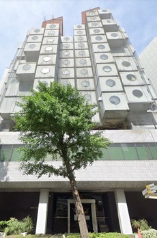 中銀カプセルタワービル 