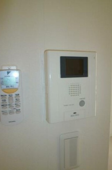 ホワイトキューブ入船 