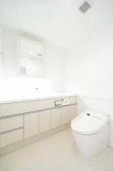 トレステージ四谷 