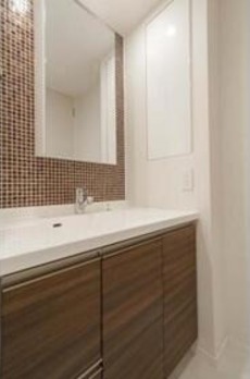 パークホームズ市谷薬王寺セントガレリア 