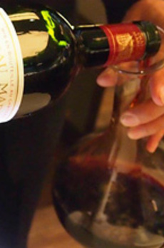 Wine Apartment（ワインアパートメント） 
