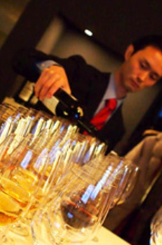 Wine Apartment（ワインアパートメント） 