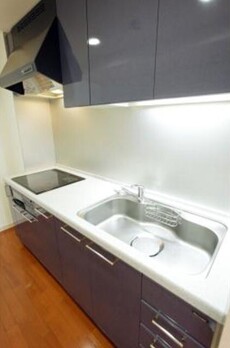 トレステージ目黒 