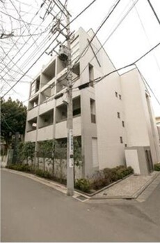 フォーフロント 