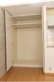 フォーフロント 