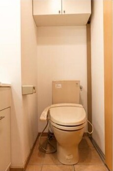 フォーフロント 