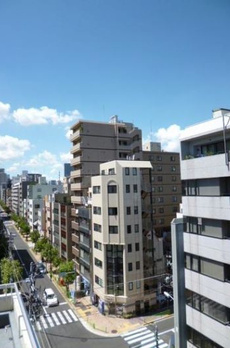 α-style 