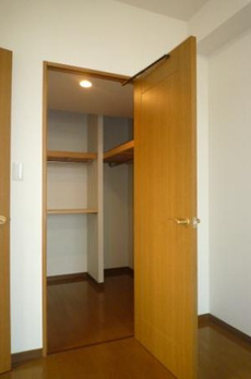 ムルーエ築地 