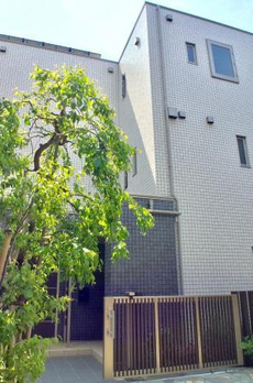 Ｃａｍｐｕｓ　Ｓｉｄｅ　Ｐｌａｃｅ 