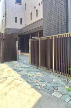 Ｃａｍｐｕｓ　Ｓｉｄｅ　Ｐｌａｃｅ 