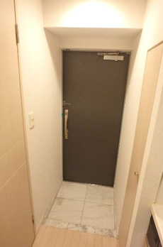 ドゥーエ新富町 